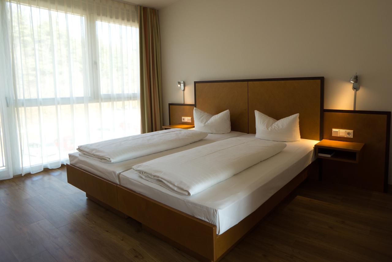 Hotel Hegau Ost エンゲン エクステリア 写真
